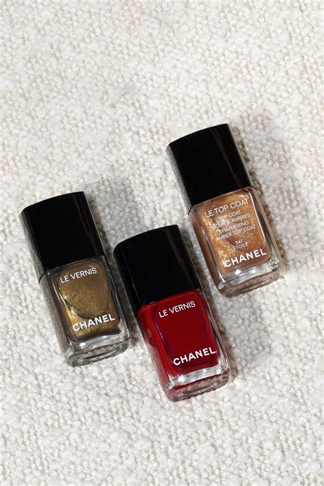 chanel vernis clair de lune|Chanel Holiday 2022 Demander La Lune .